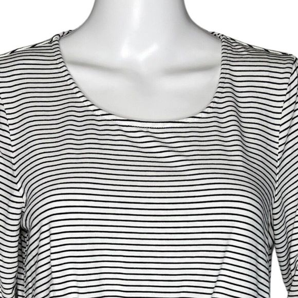 Chicos Shirt Womens Medium 1‎ Black White Stripe Twist Front Tee Basic Casual - Picture 5 of 6